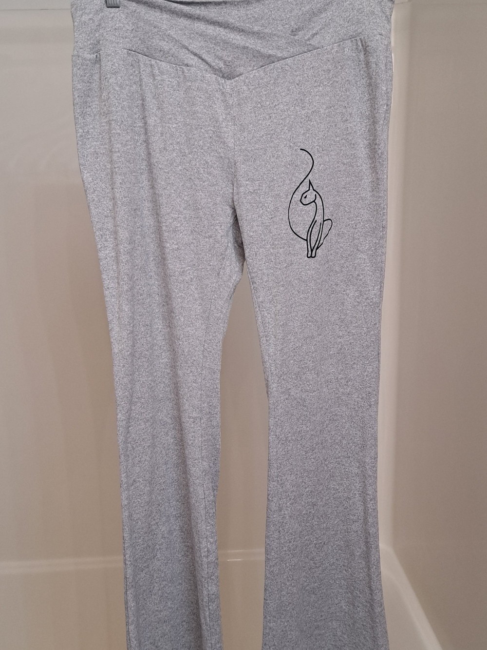 Women’s Gray Lounge Pants with Cat Motif